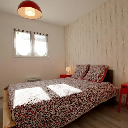 Iturri Ondo Holiday home Hasparren